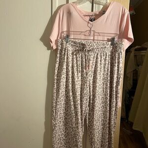 Muk Luks Light Pink Top